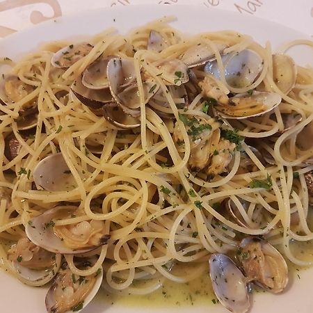 Albergo Natalina Finale Ligure Εξωτερικό φωτογραφία