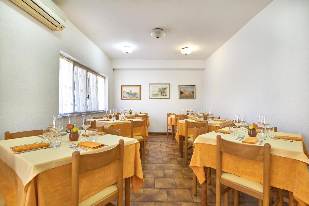 Albergo Natalina Finale Ligure Εξωτερικό φωτογραφία