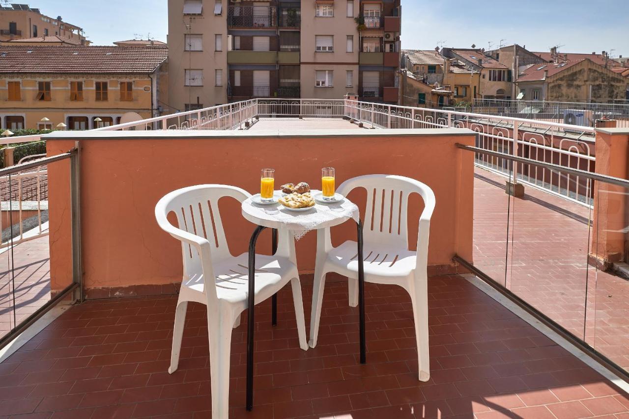 Albergo Natalina Finale Ligure Εξωτερικό φωτογραφία